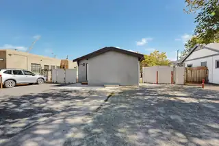 116 STANFORD Drive SE 