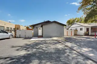 116 STANFORD Drive SE 