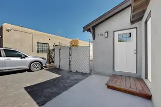 116 STANFORD Drive SE 