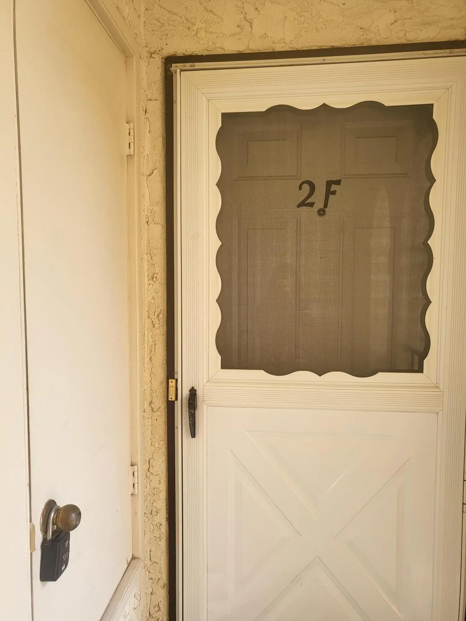 831 COUNTRY CLUB Drive SE 2F