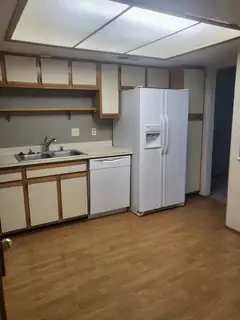 831 COUNTRY CLUB Drive SE 2F 