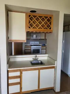 831 COUNTRY CLUB Drive SE 2F 