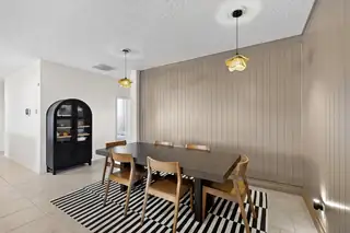 2000 Hubbard Street SE Dining Room