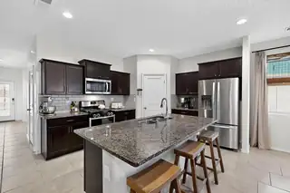 2000 Hubbard Street SE Kitchen