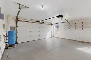 246 Armijo Road Garage