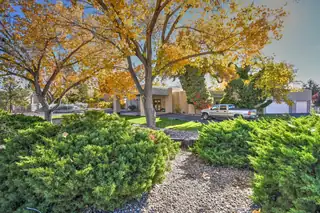9506 Dancing River Drive, Albuquerque 