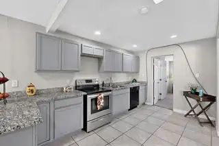 335 Virginia Street NE Kitchen