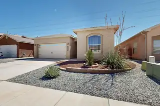 2260 Firewheel Avenue SW, Los Lunas