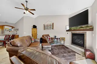 2260 Firewheel Avenue SW Living Room