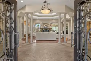 5441 Superstition Drive Living Room