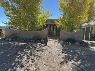 1 S Alamillo Road, San Acacia 