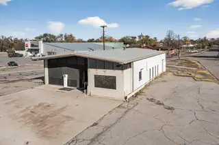 600 E Reinken Avenue 