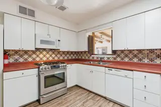 2634 Oro Vista Road NW Kitchen