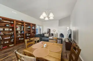 121 Calle Sol Se Mete NW 