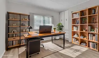 739 Garden Road SW Home Office