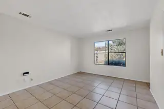 816 Stagecoach Road SE Living Room