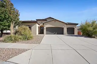 1860 Camino Corona SW, Los Lunas 