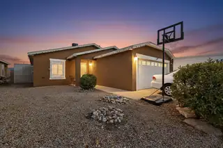 832 Mesa Viejo Street SW, Albuquerque