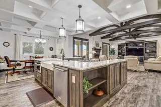 6535 Vista Del Prado Home Office