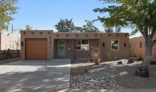 812 Valencia Drive NE, Albuquerque