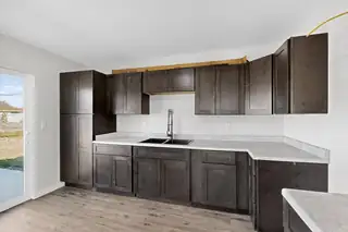 1008 W Ross Avenue Kitchen