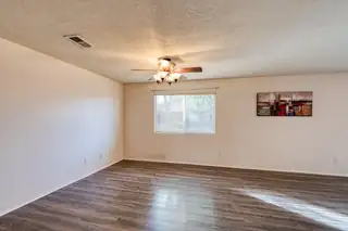 6904 SHALE Avenue NE Kitchen