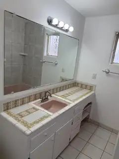 445 Graceland Drive SE Bedroom