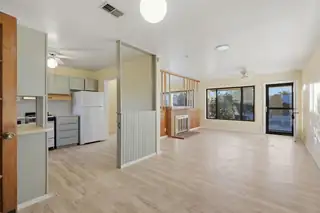 2924 Cagua Drive NE Living Room