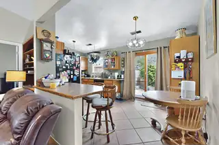 2040 Gomez Drive SW Kitchen