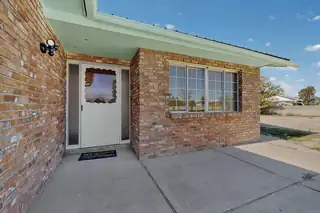 213 Hillman Street Kitchen