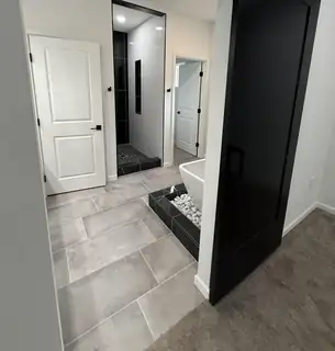 380 Deluvina Place SW Bathroom