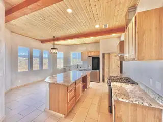 10 COLTY Road Kitchen