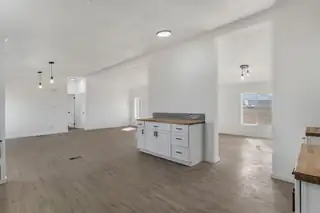 67 Highland Boulevard Kitchen