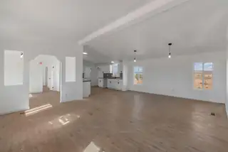 67 Highland Boulevard Living Room