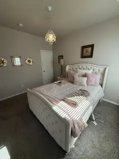 3321 Berkshire Road NE Bedroom