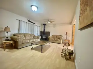 10574 Nm 337 Dining Room