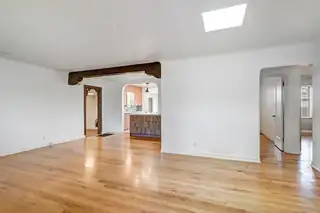 809 Wellesley Drive NE Living Room