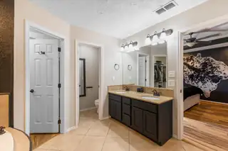 2221 Boxwood Circle Dining Room