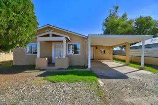 302 S Second Street, Belen