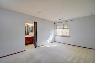 3805 Valerie Place NE Living Room