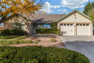 10529 Sierra Bonita Avenue NE, Albuquerque 