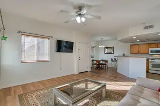 6800 Vista Del Norte Road NE 2518 Living Room