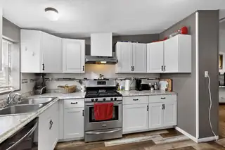 30 Camino De Los Chavez Kitchen