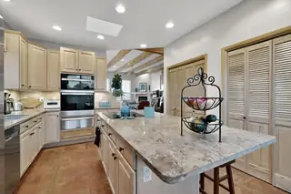 12724 Sandia Ridge Place NE Kitchen