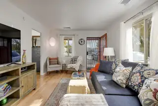 1005 Princeton Drive NE Living Room