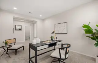 3104 Anderson Road NE Living Room