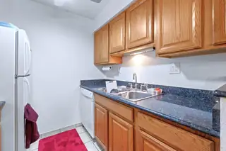 1601 Pennsylvania Street NE S-02 Kitchen