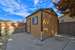 1828 Tierra Del Oso Drive NW View