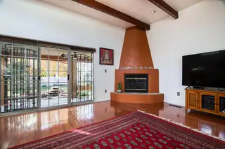 6123 Casa De Vida NE Kitchen