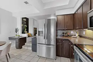 5175 Glenwood Pointe Lane NE Kitchen